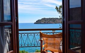 The Island Sea View Apartment